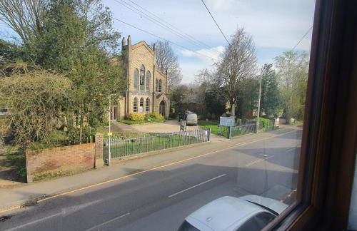 Beautiful and Cozy 2 Bedroom Apartment Billericay - Foto 14