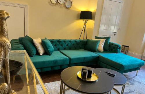 3 Bed - Sleeps 7 - Free Parking - Central Location - Foto 14