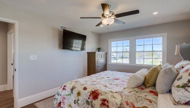 Gorgeous Upgraded 5 Bedroom & 3 Bath Home with pool - Foto 3, Quarto