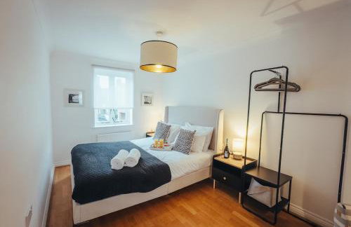 5 Bed Family Home- Free Parking - Foto 24