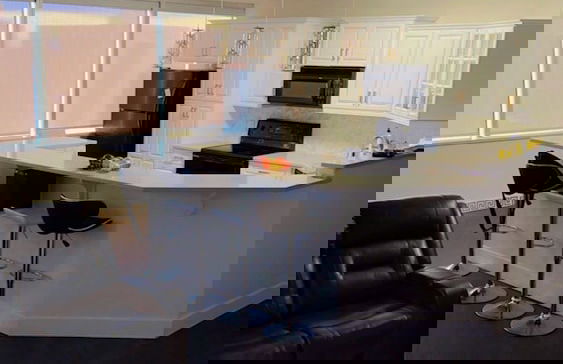 LUXURY DOWNTOWN CONDO TWO BEDROOM - Photo 12