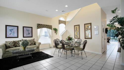 Tropical and peaceful, this 5 bed with Pool & Spa - Foto 3