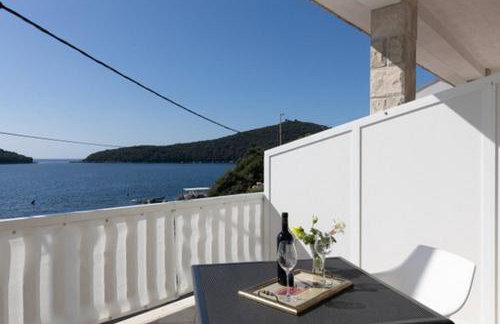 Apartments More - Photo 11