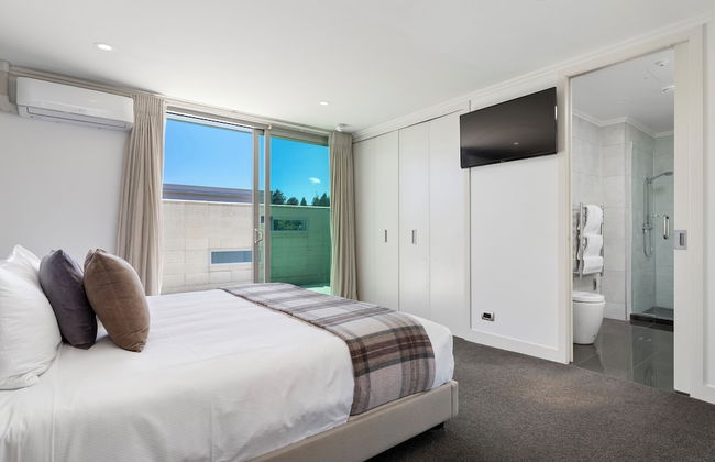 Sacred Waters - Foto 49