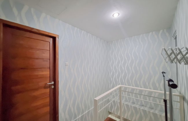 Elegant And Spacious 2Br Loft Green Park Yogyakarta Apartment - Foto 2