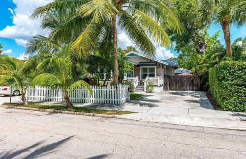 The Penn House + Guest House & Saltwater Pool Flam - Foto 46