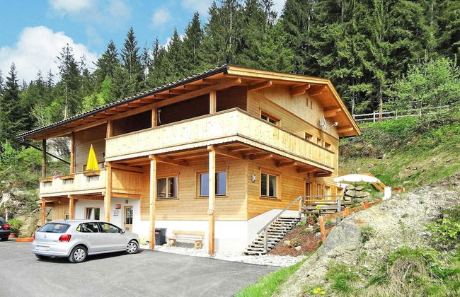 Chalet in Zell am Ziller Near Ski Lifts - Foto 1