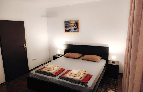 Mila's pet friendly holiday house with private beach place and sunbeds included - Photo 54