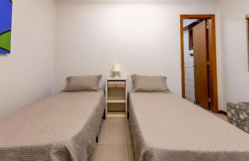 Casa espaçosa com piscina ampla e churrasqueira perto de São Paulo - Foto 53