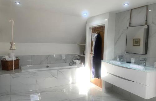 WestLaigh Central Scotland with outdoor BBQ Hut, pets welcome - Foto 18