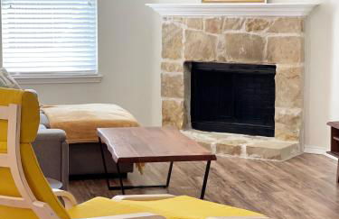 Family Perfect with Fireplace Vacation Home - Foto 8