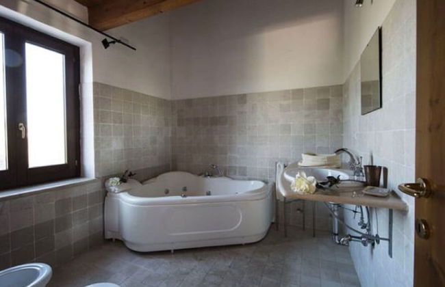 Serene Apartment in Ascoli Piceno with Hot Tub - Foto 5