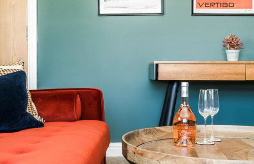 3-Bedroom Apartment 2-Bathrooms 2-Off Street Parking Spaces - Photo 25