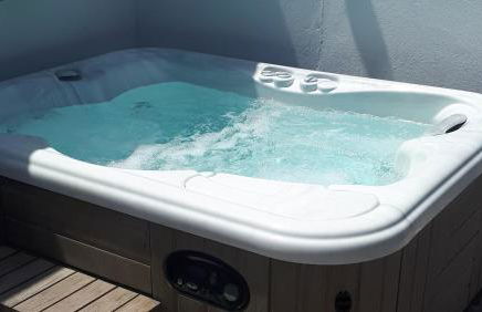 Villa Essence - a unique detached villa with A-C, heated private pool, hottub, gardens, patios and stunning views! - Photo 7