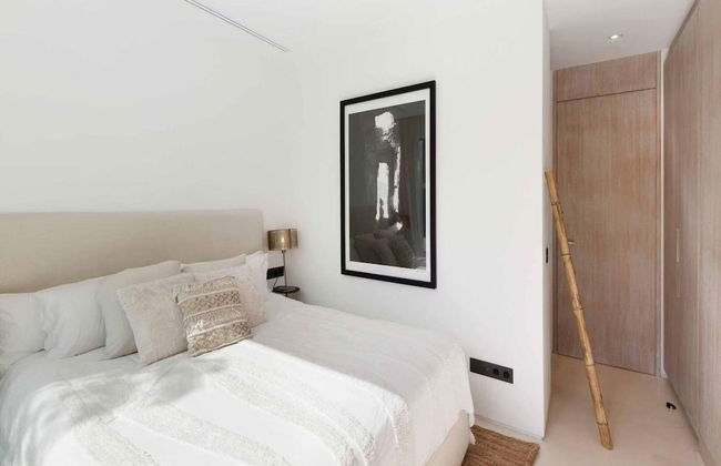 Holiday Home With Pool Area - Photo 2