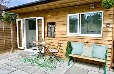 Mudeford Gem Accommdation - Photo 1