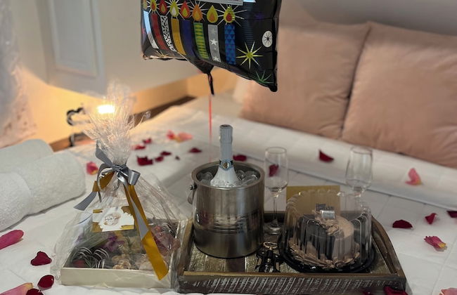 El Camper with private pool - Photo 9