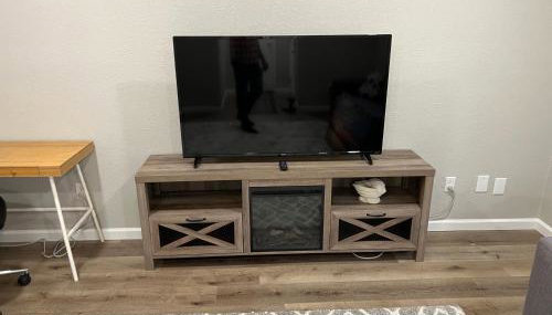 Cheerful 2 bedroom home 20 minutes from downtown - Foto 2