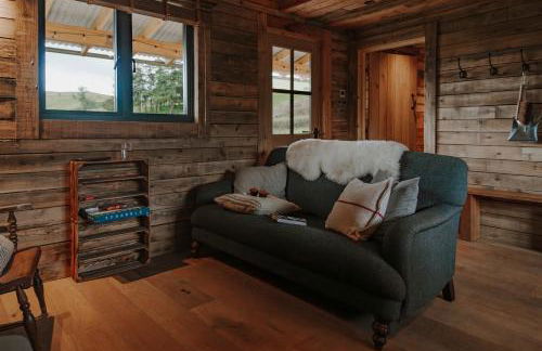 Woolly Wood Cabins - Bryn - Photo 8