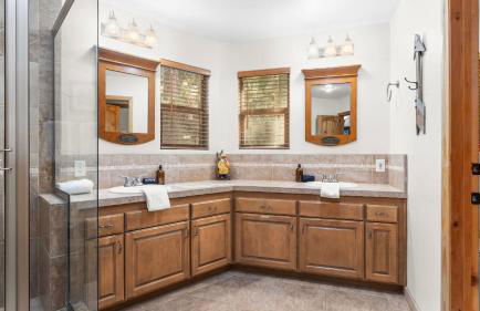 The Fairway Hideaway by AvantStay Game Room Outdoor Dining Near Lake Arrowhead - Foto 24