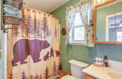 Peaceful Cabin Retreat - 9 Mi to Murphy! - Foto 19