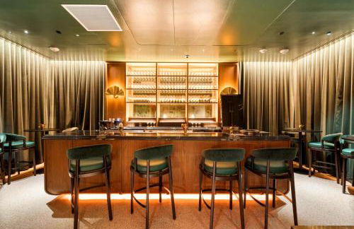 Ultimate Elegance Studio with Panoramic City Views - Foto 42