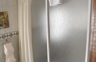 Chalet en urbanización con piscina - Foto 35