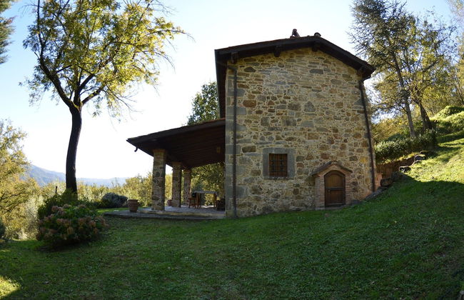 Lovely Cottage in Bagni di Lucca Amidst Fields - Photo 16