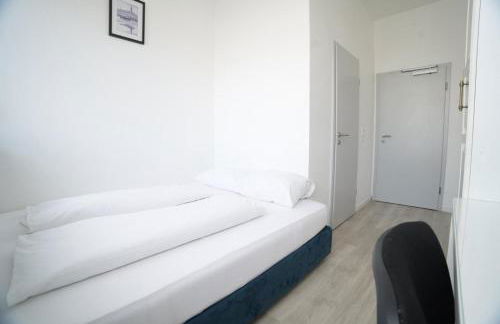 Nujen- Hotel und Apartment Stuttgart Zuffenhausen - Foto 9