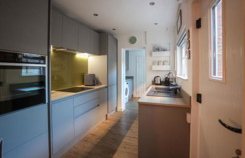 Vibrant 2 Bed, 2 Bath Home, Just Minutes to Town! - Foto 10