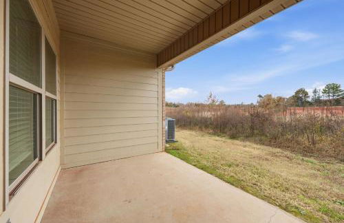 Relaxing 2BR2BA Space Modern Comfort - Foto 9