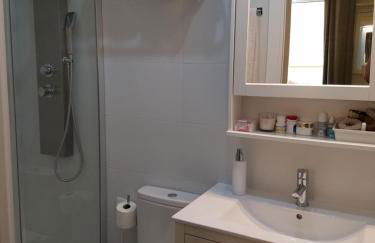 Apart 2 bedrooms 2 bathroom 30 nigth min WiFi washmachime elevator AC heather - Foto 11