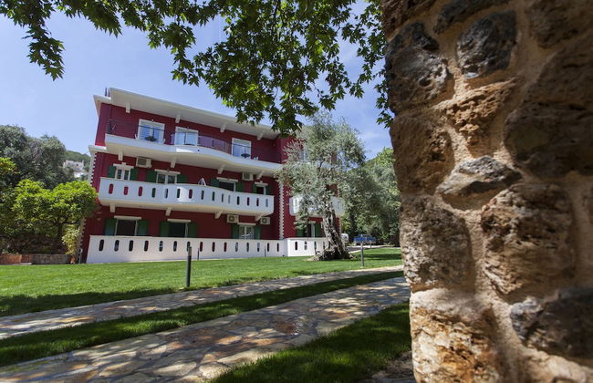 Oasis Exclusive - Photo 7