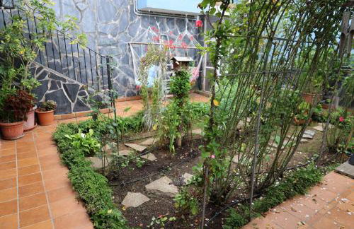 Casa con jardín y jacuzzi - Foto 17