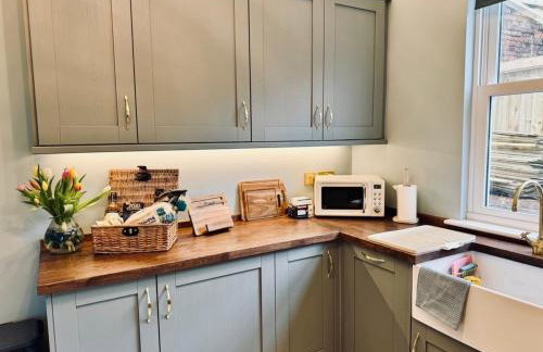 Moody House - Photo 4