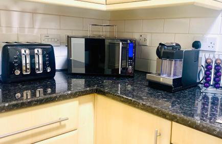 Leeds City Centre luxury 2 bed apartment sleeps 6 fantastic views - Foto 6