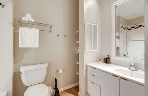 CBDOTR 24-7 Gym Pool Rooftop Steps to Stadiums - Foto 24