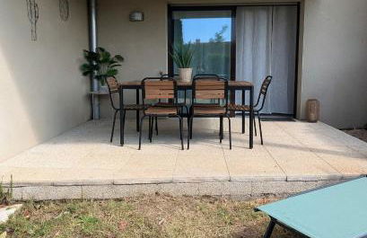 Joli rez de jardin piscine - Foto 19