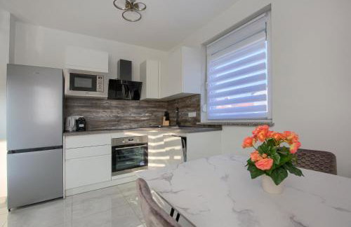 Apartment Vukadin - Photo 14