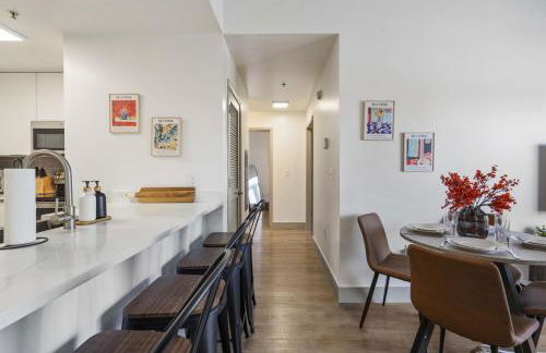 Urban Oasis - Balcony, Free Parking, Views, Gym - Foto 13