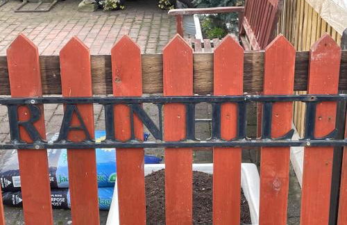 Rain Hill Cottage - Sleeps 4 Parking & Pets Ok - Foto 22