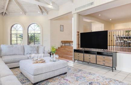 Diamondback by AvantStay Luxury Retreat Pool - Foto 16