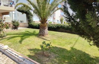 Lucy's next to sea apartment - Photo 28