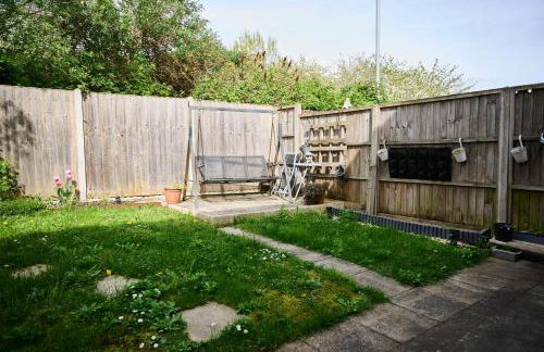 Cherish Stays spacious & amazing 3 Bed House in Hayes & Heathrow - Foto 25