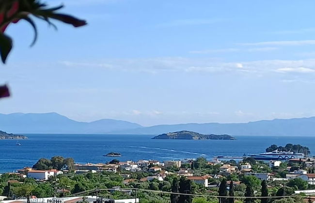 SkyFrame Apartments - Photo 1