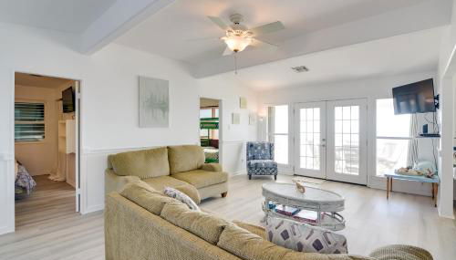 Oceanfront Home with Deck and Views in Galveston! - Foto 4