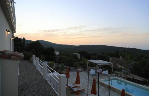 Les Trois Tours GITE de luxe Adult Only - Foto 23