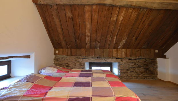 Authentic Farmhouse in Lierneux With Heated Pool - Foto 2, Habitación