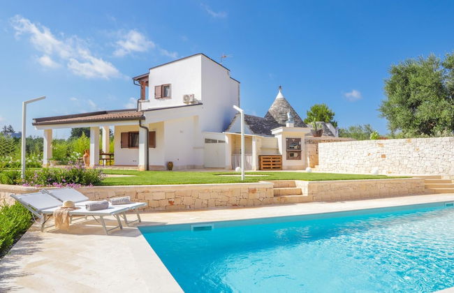 TD Trulli Saveni Trulli With Pool Near the Centre - Foto 7