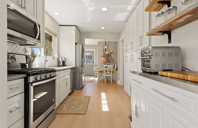 CSU Hideaway King Bd, Backyard Oasis, EV Charger - Foto 8